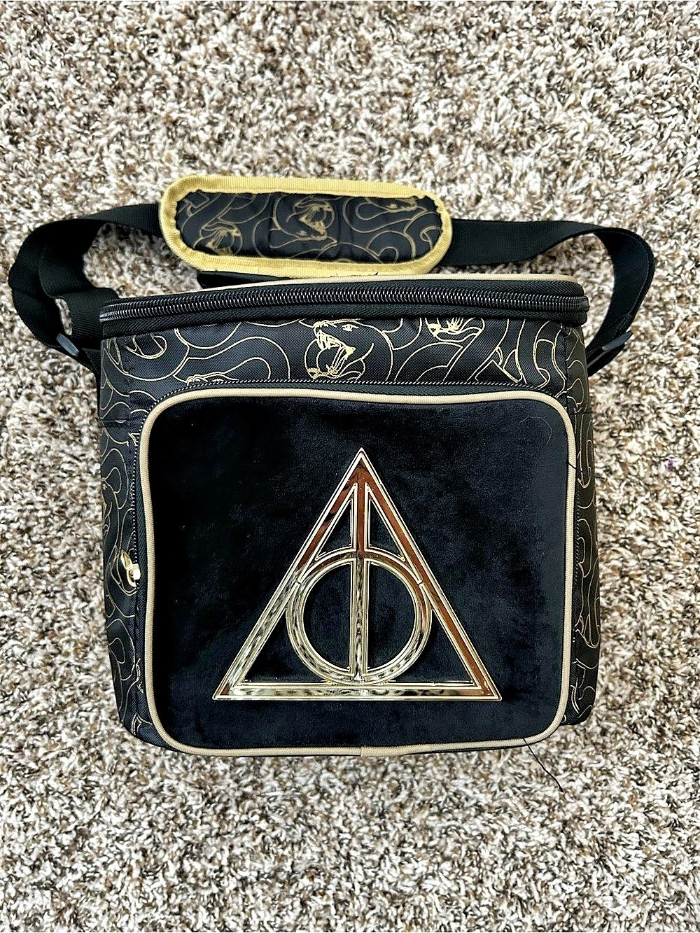 Igloo HARRY POTTER Dark Arts Square Lunch Cooler Bag Black & Gold